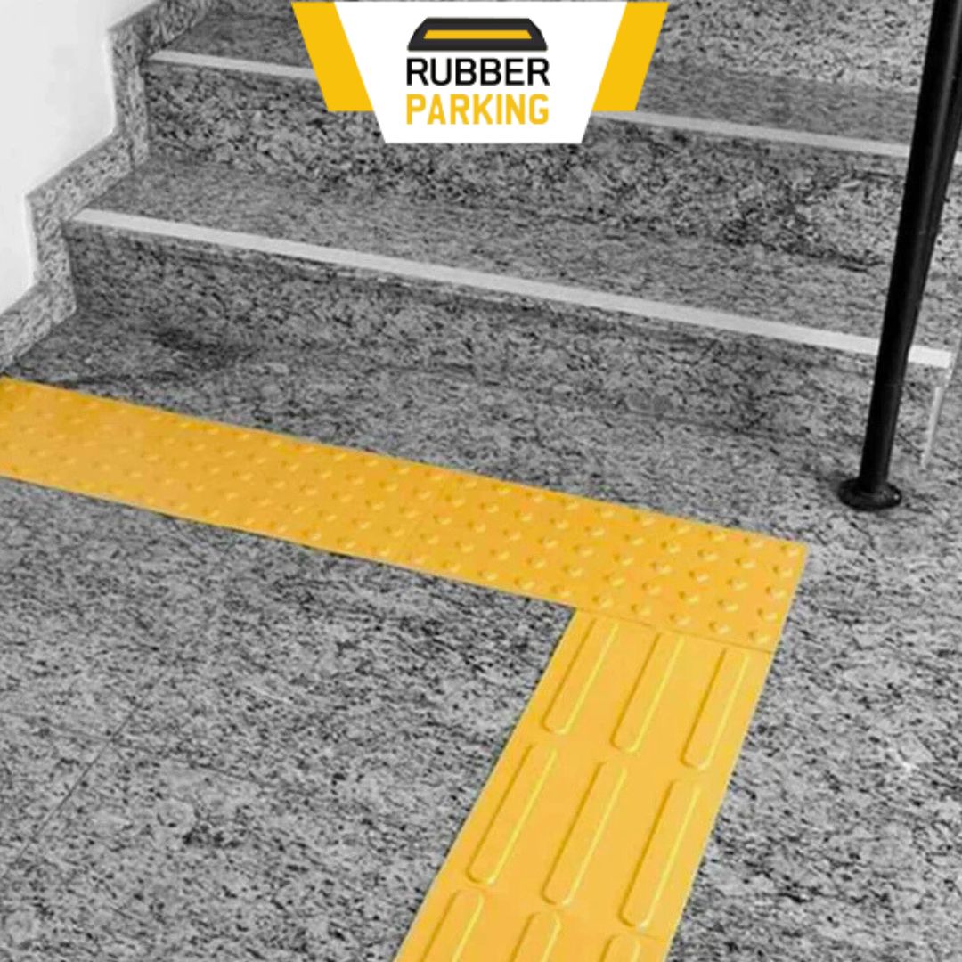 Piso de PVC amarillo